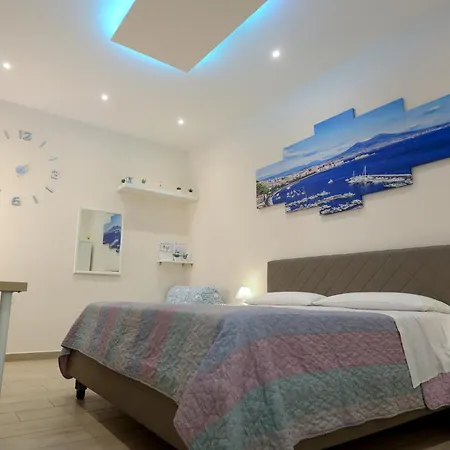 Milu House Capodichino Aereoporto نابولي