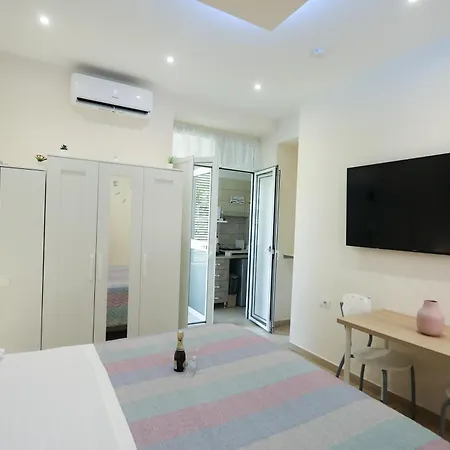 Milu House Capodichino Aereoporto شقة نابولي